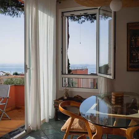 아파트 L'atelier Al Mare Deluxe Con Piscina E Vista Mare *