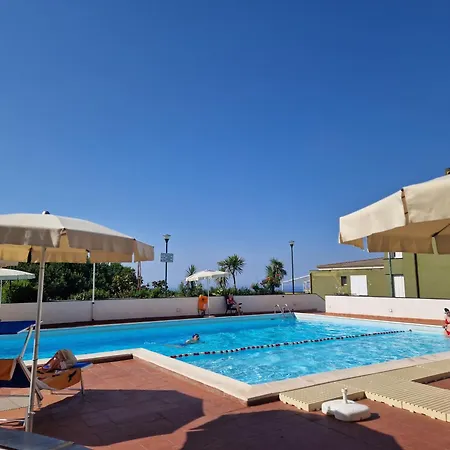 L'atelier Al Mare Deluxe Con Piscina E Vista Mare