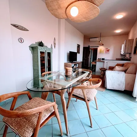 L'atelier Al Mare Deluxe Con Piscina E Vista Mare 아파트