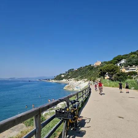 L'atelier Al Mare Deluxe Con Piscina E Vista Mare アパート